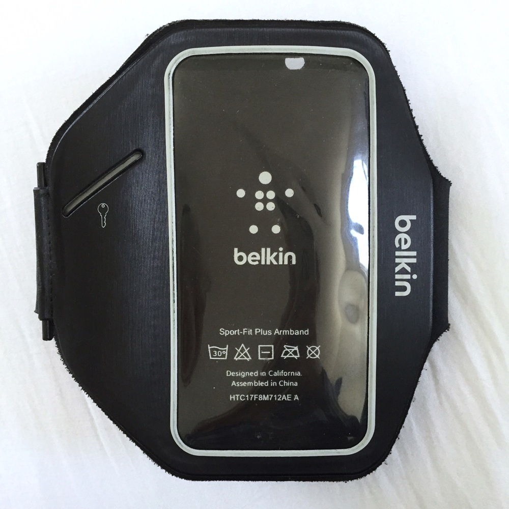 Belkin black Fitness Armband for smartphone and keys workout running training